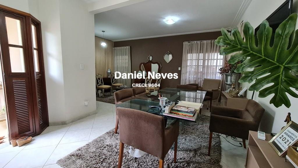 Casa, 4 quartos, 212 m² - Foto 3