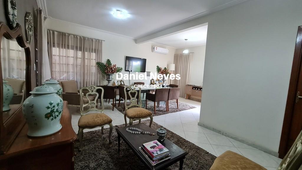 Casa, 4 quartos, 212 m² - Foto 4