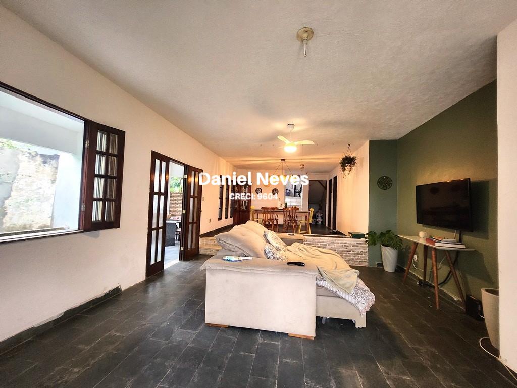 Casa, 4 quartos, 207 m² - Foto 35