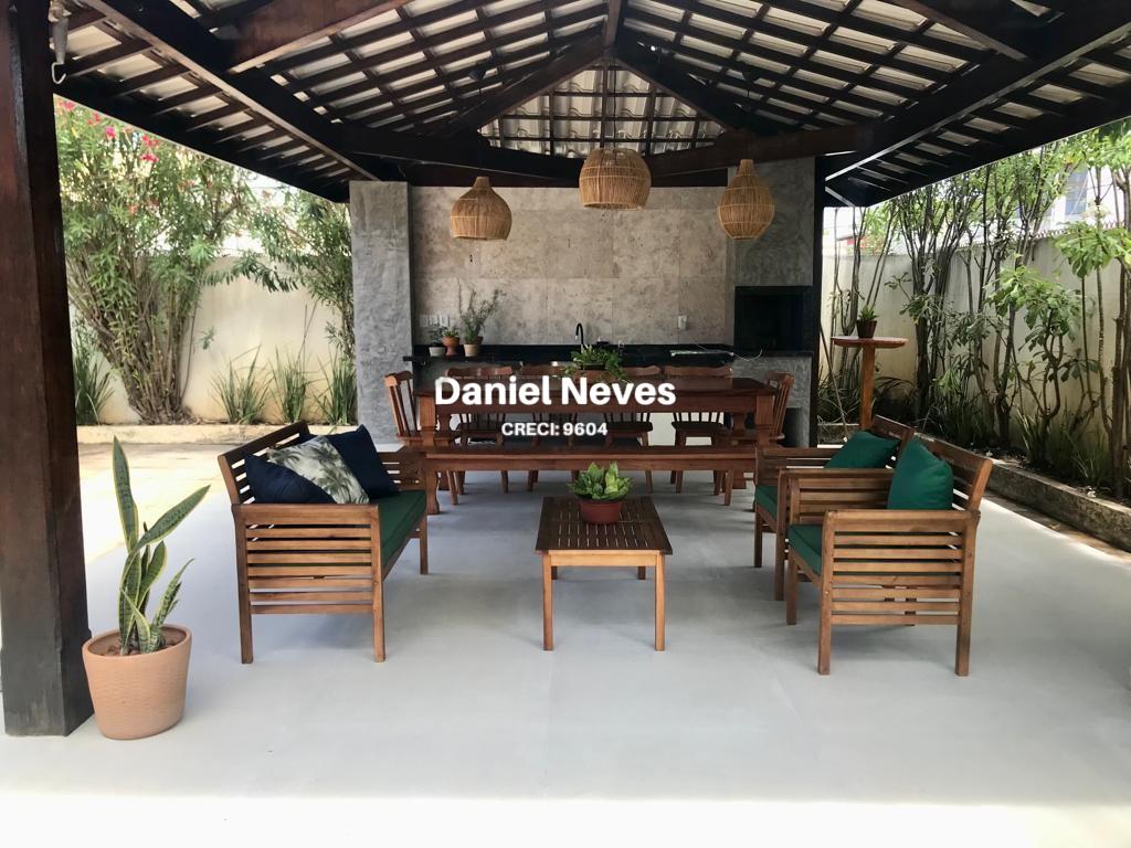 Casa, 4 quartos, 249 m² - Foto 1